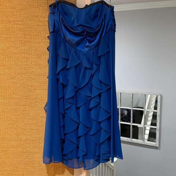 Strapless ruffle dress - Picture 5 of 6